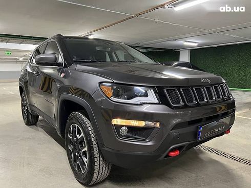 Jeep Compass 2020 - фото 3