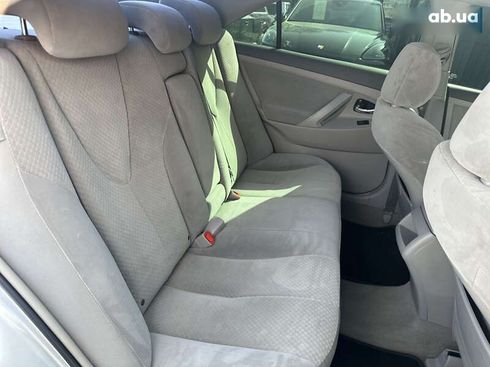 Toyota Camry 2007 - фото 12