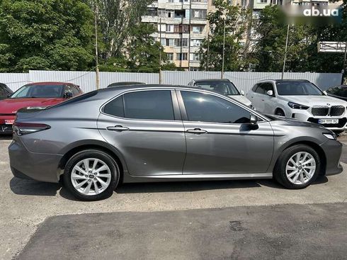 Toyota Camry 2024 - фото 7