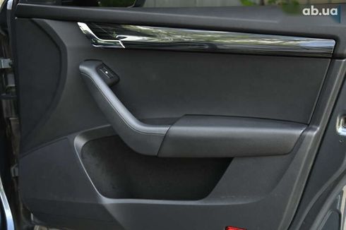 Skoda Octavia 2017 - фото 30