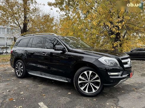 Mercedes-Benz GL-Класс 2015 - фото 17