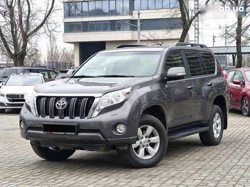 Toyota Land Cruiser Prado 2013 - фото 2