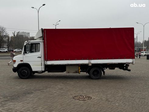 Mercedes-Benz 814 2001 белый - фото 4