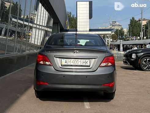 Hyundai Accent 2016 - фото 4