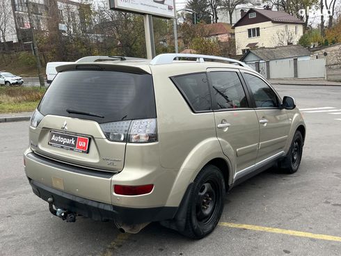 Mitsubishi Outlander 2008 бежевый - фото 8