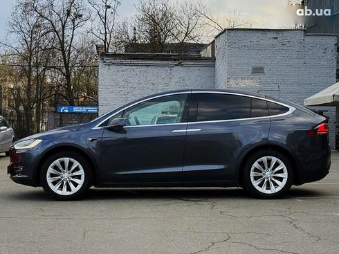 Tesla Model X 2018 - фото 11