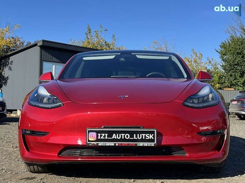 Tesla Model 3 2020 - фото 2