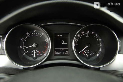 Skoda Superb 2011 - фото 13