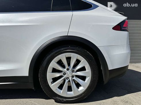 Tesla Model X 2016 - фото 12