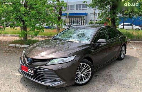 Toyota Camry 2019 - фото 9