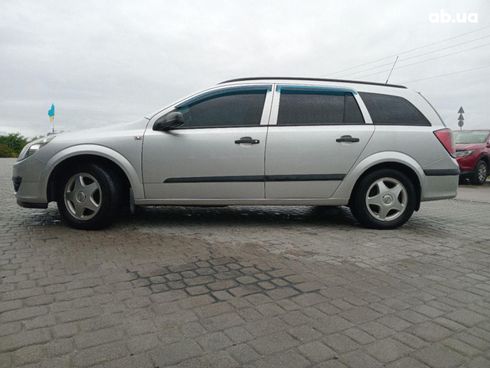 Opel Astra 2006 серый - фото 2
