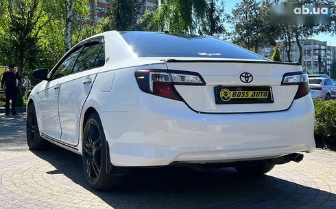 Toyota Camry 2013 - фото 5