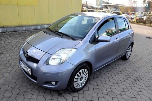 Toyota Yaris 2010 - фото 13