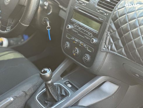 Volkswagen Jetta 2008 белый - фото 16