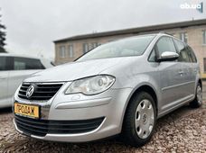 Продажа б/у Volkswagen Touran 2010 года в Житомире - купить на Автобазаре