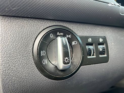 Volkswagen Caddy 2012 синий - фото 18