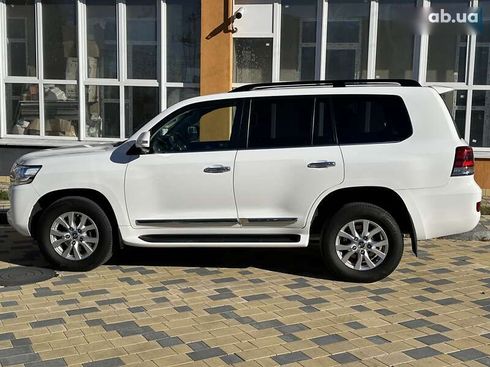 Toyota Land Cruiser 2019 - фото 19