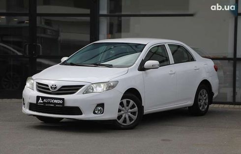 Toyota Corolla 2013 - фото 3