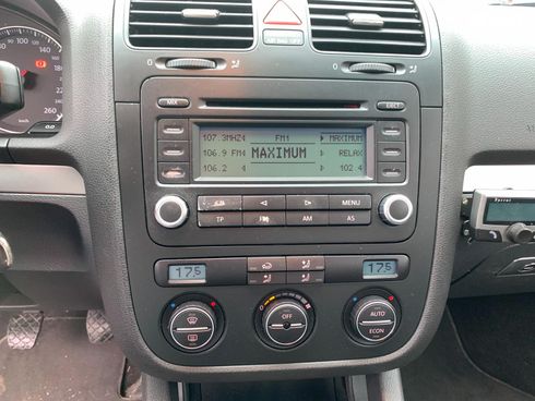 Volkswagen Golf 2005 серый - фото 97