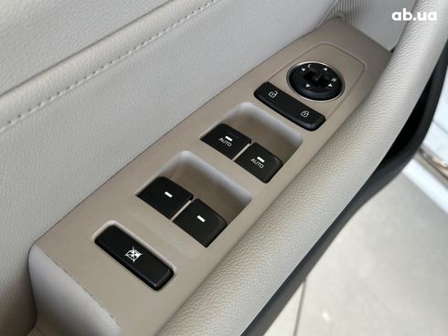 Hyundai Sonata 2017 белый - фото 12