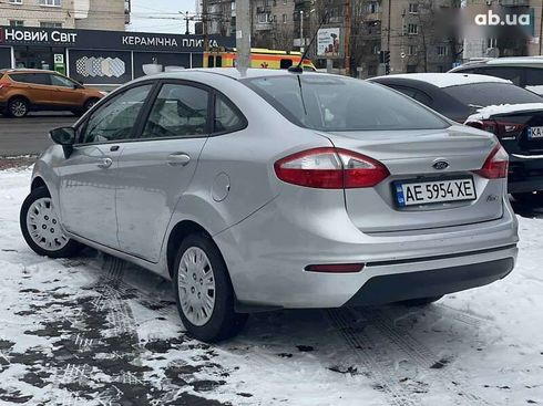 Ford Fiesta 2016 - фото 5