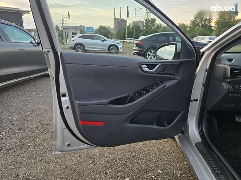 Hyundai Ioniq 2019 - фото 17
