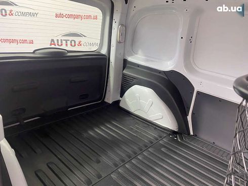 Renault Kangoo 2021 - фото 22