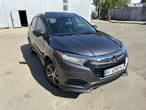 Honda HR-V 2019 серый - фото 12