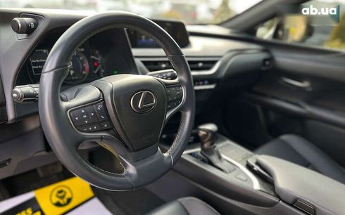 Lexus UX 2018 - фото 25