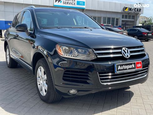 Volkswagen Touareg 2012 черный - фото 11