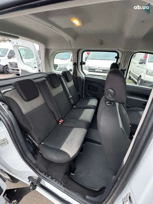 Renault Kangoo 2019 - фото 19
