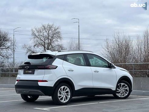 Chevrolet Bolt 2023 - фото 4