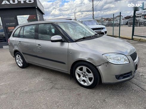 Skoda Fabia 2008 - фото 6