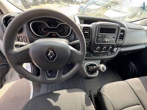 Renault Trafic 2021 - фото 17