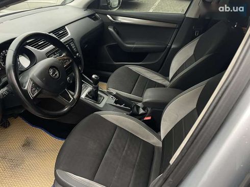 Skoda Superb 2016 - фото 11