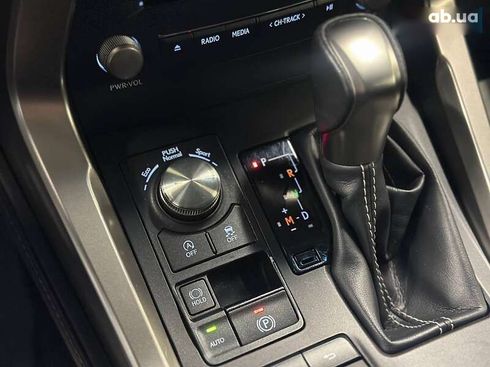 Lexus NX 2019 - фото 23