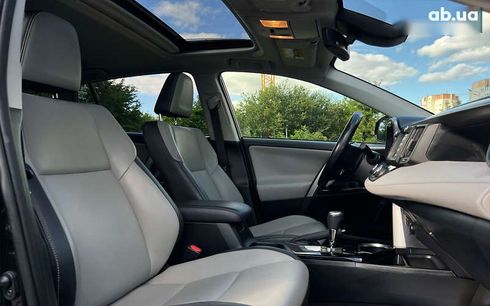 Toyota RAV4 2017 - фото 9