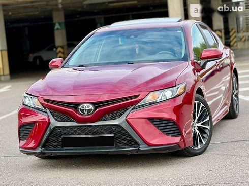 Toyota Camry 2018 - фото 3