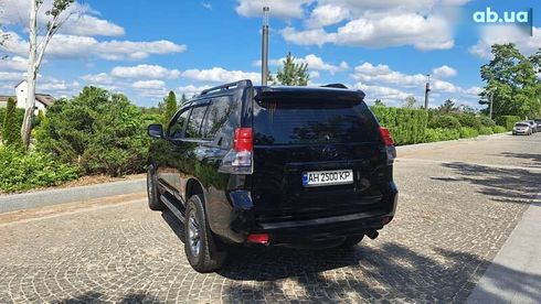Toyota Land Cruiser Prado 2010 - фото 16