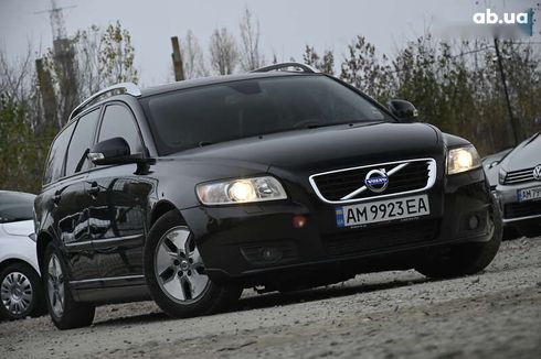 Volvo V50 2011 - фото 2