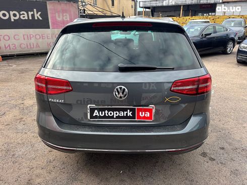 Volkswagen Passat 2017 серый - фото 4