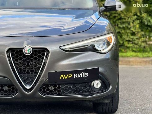 Alfa Romeo Stelvio 2017 - фото 9