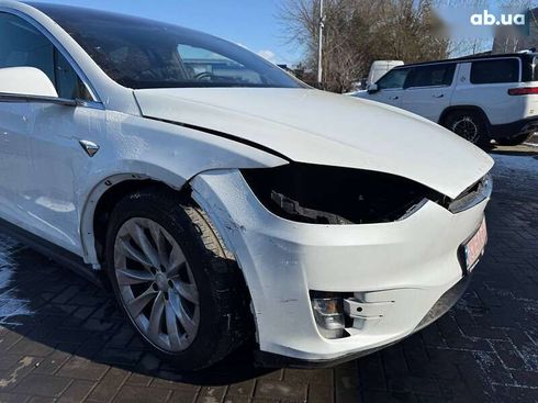 Tesla Model X 2018 - фото 8