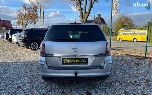Opel Astra 2010 - фото 6