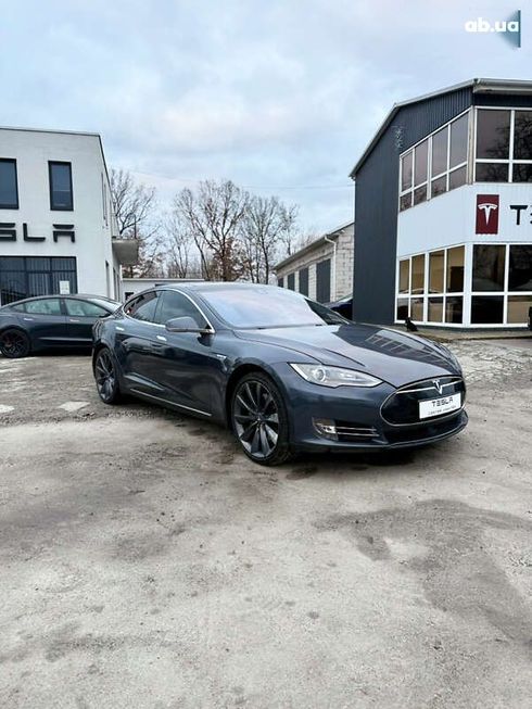 Tesla Model S 2014 - фото 8