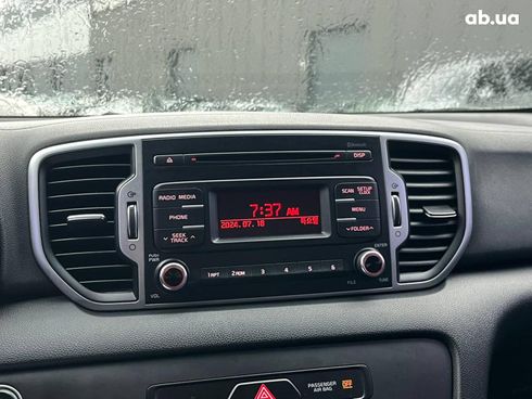 Kia Sportage 2016 белый - фото 32