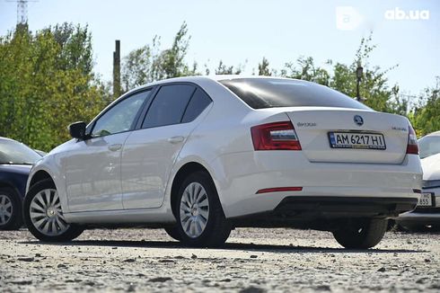 Skoda Octavia 2019 - фото 7