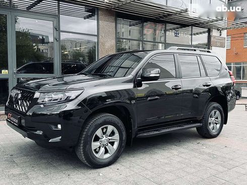 Toyota Land Cruiser Prado 2019 - фото 19