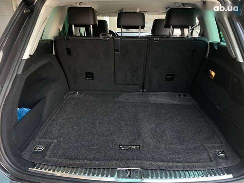 Volkswagen Touareg 2012 - фото 24