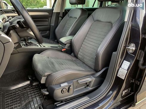 Volkswagen Passat 2021 - фото 30